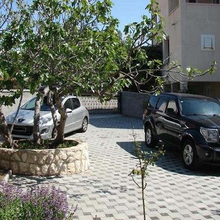 Bruna Apartment Rab Town Bagian luar foto