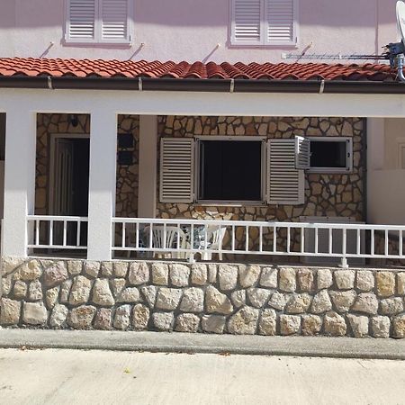 Bruna Apartment Rab Town Bagian luar foto