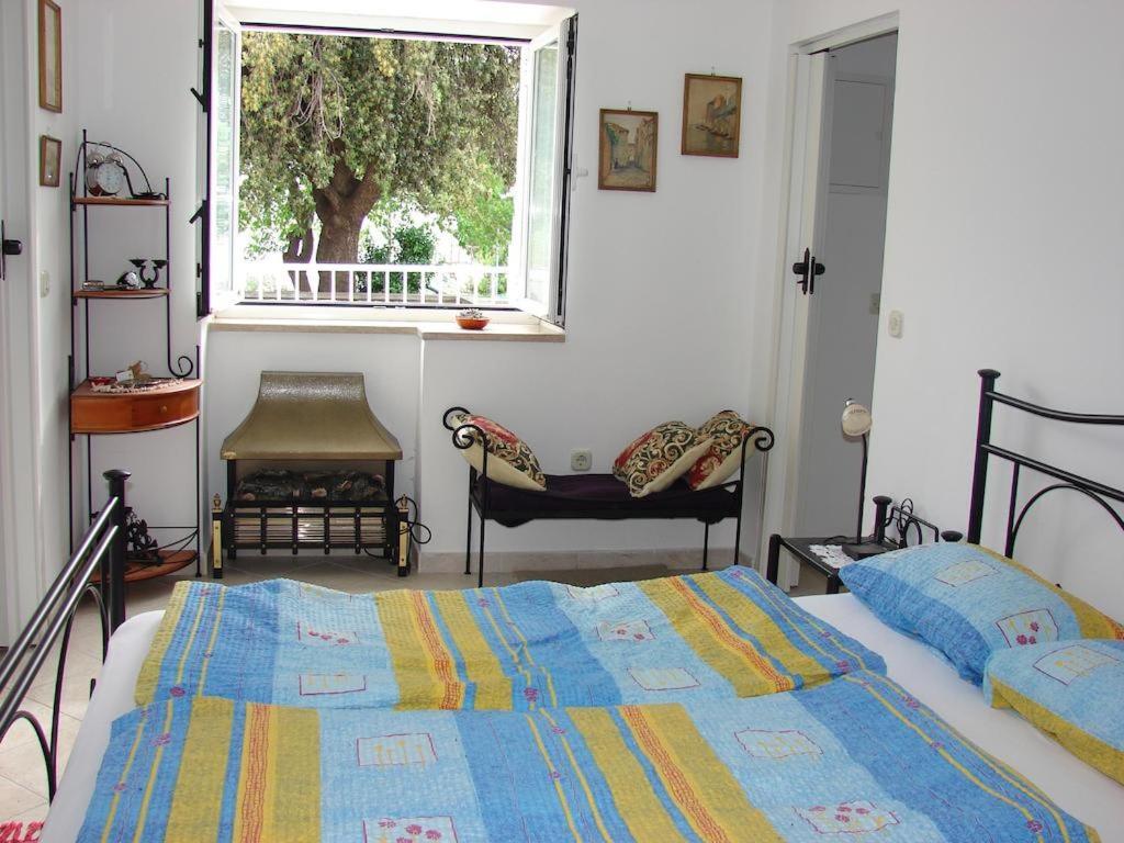 Bruna Apartment Rab Town Bagian luar foto