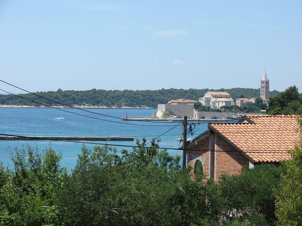 Bruna Apartment Rab Town Bagian luar foto